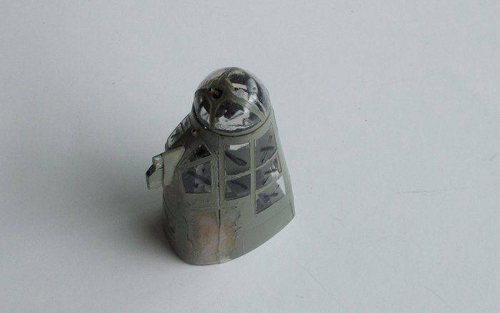 Attaching the rotating gun position canopy