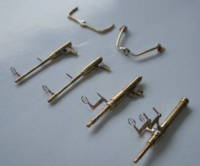 Construction of machine guns and accessories