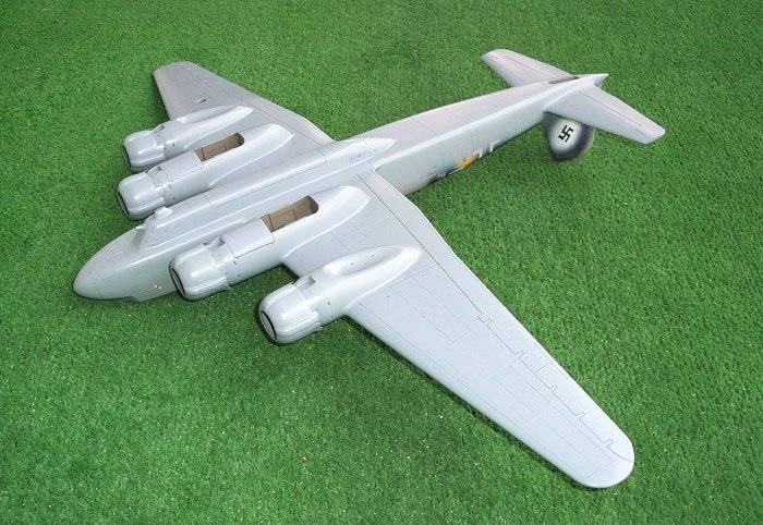 Painting the underside color RLM 65